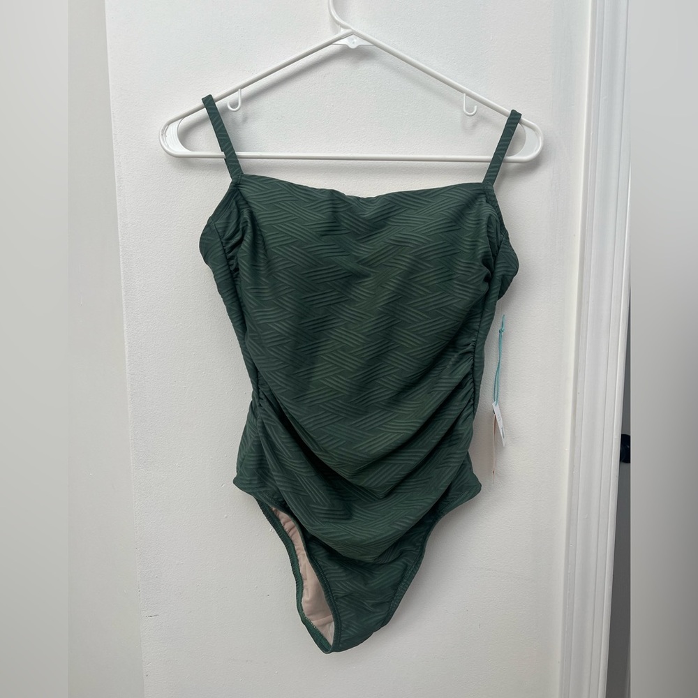 Kona Sol Women’s Green Swimsuit Size M 8-10